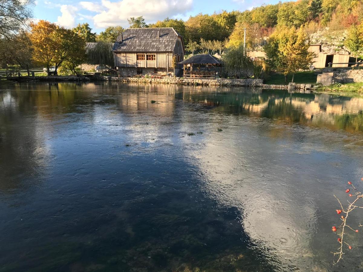 Holiday Home Bozica Licko Lesce Екстер'єр фото